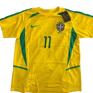 Brazil 2002 Retro #11 Ronaldinho Jersey